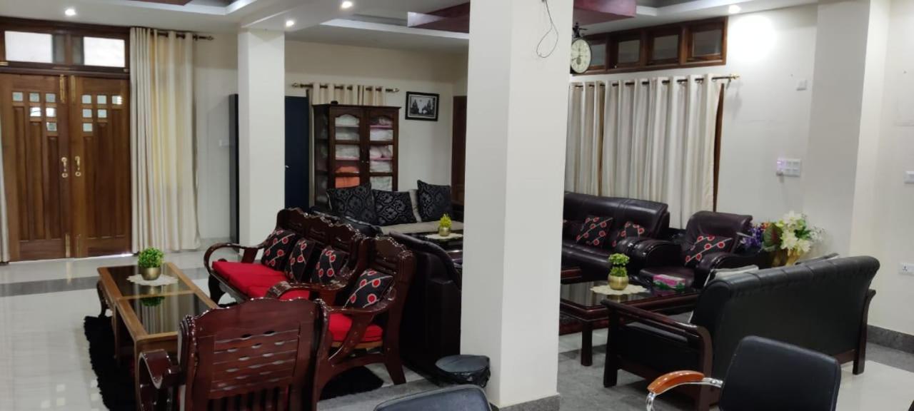 Iranyai Homestay Imphal Exterior photo